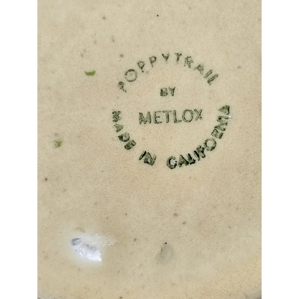 Metlox Poppytrail HOMESTEAD PROVINCIAL Gravy Bowl Boat Handled‎ 2 Spout